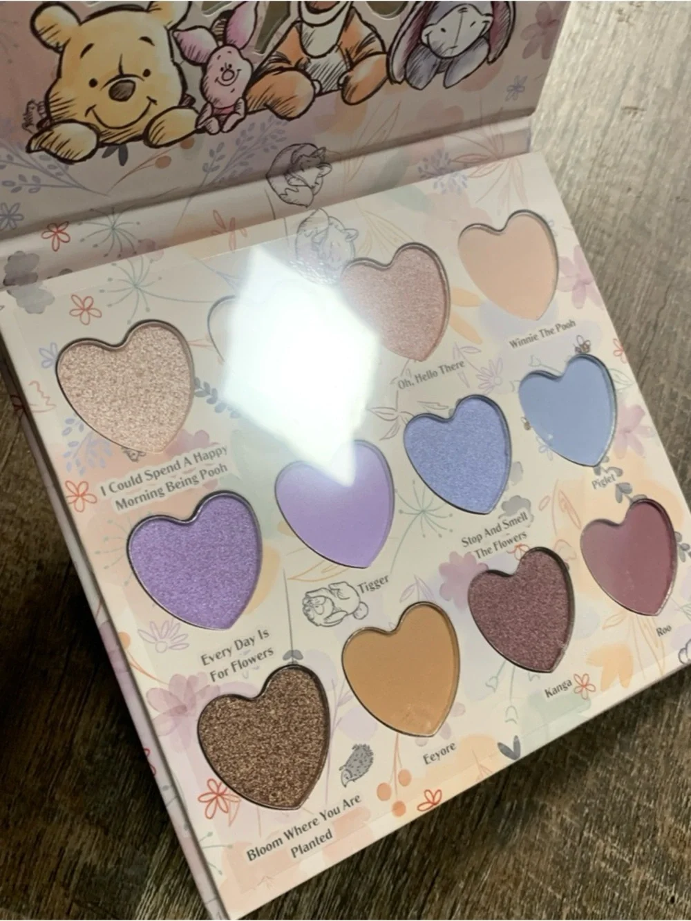 Disney Winnie the Pooh Heart Shaped Eyeshadow Palette w/ Mirror 12 Colors NEW